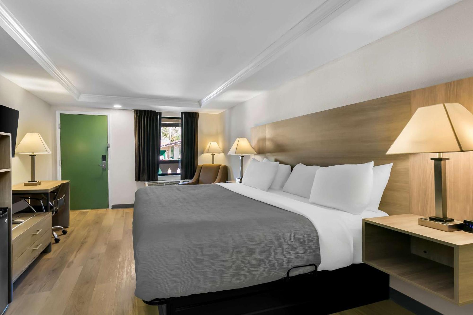 Quality Inn Downtown Helen Bagian luar foto